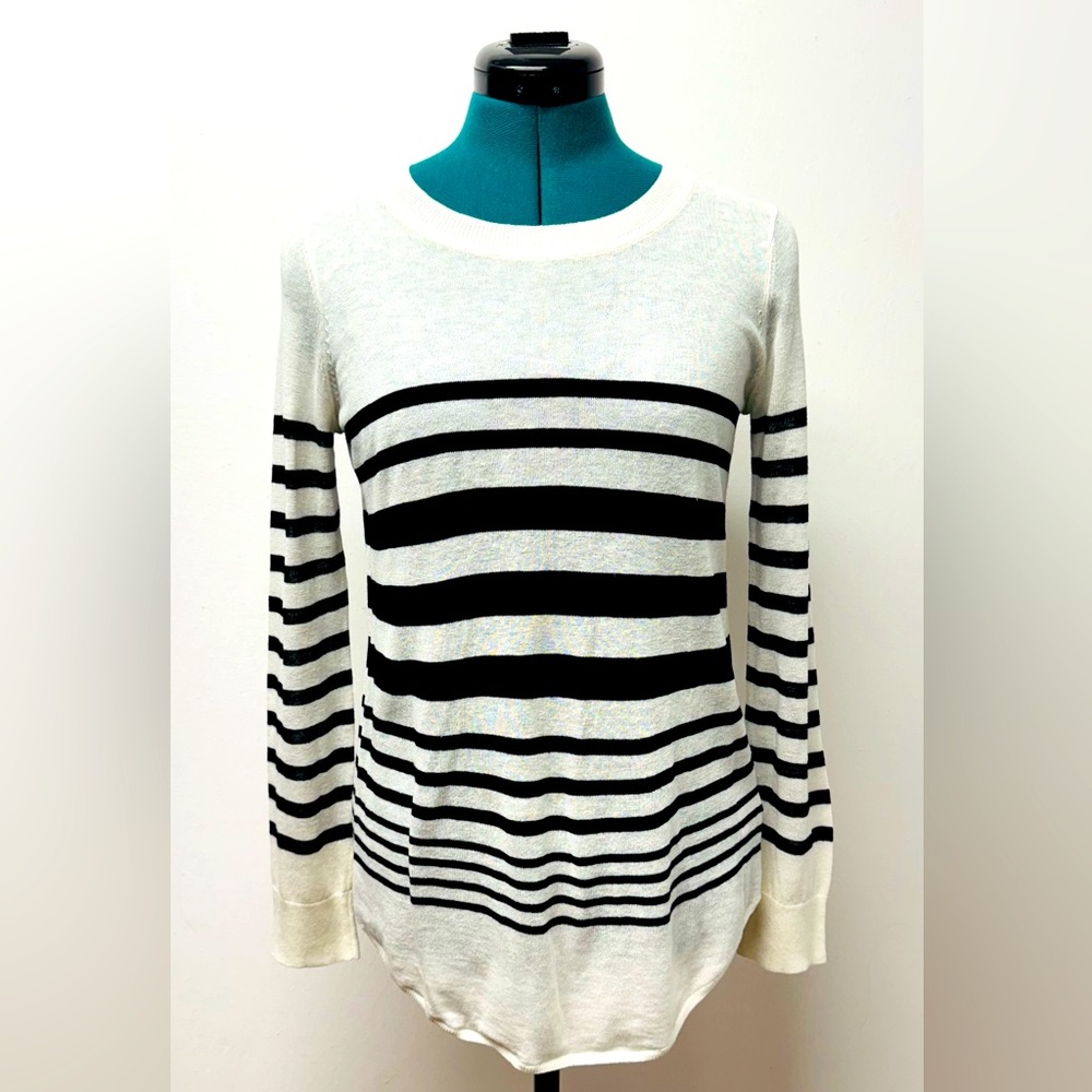 Splendid Women’s Stripped Linen Black/Cream Light Sweater Size X-Small